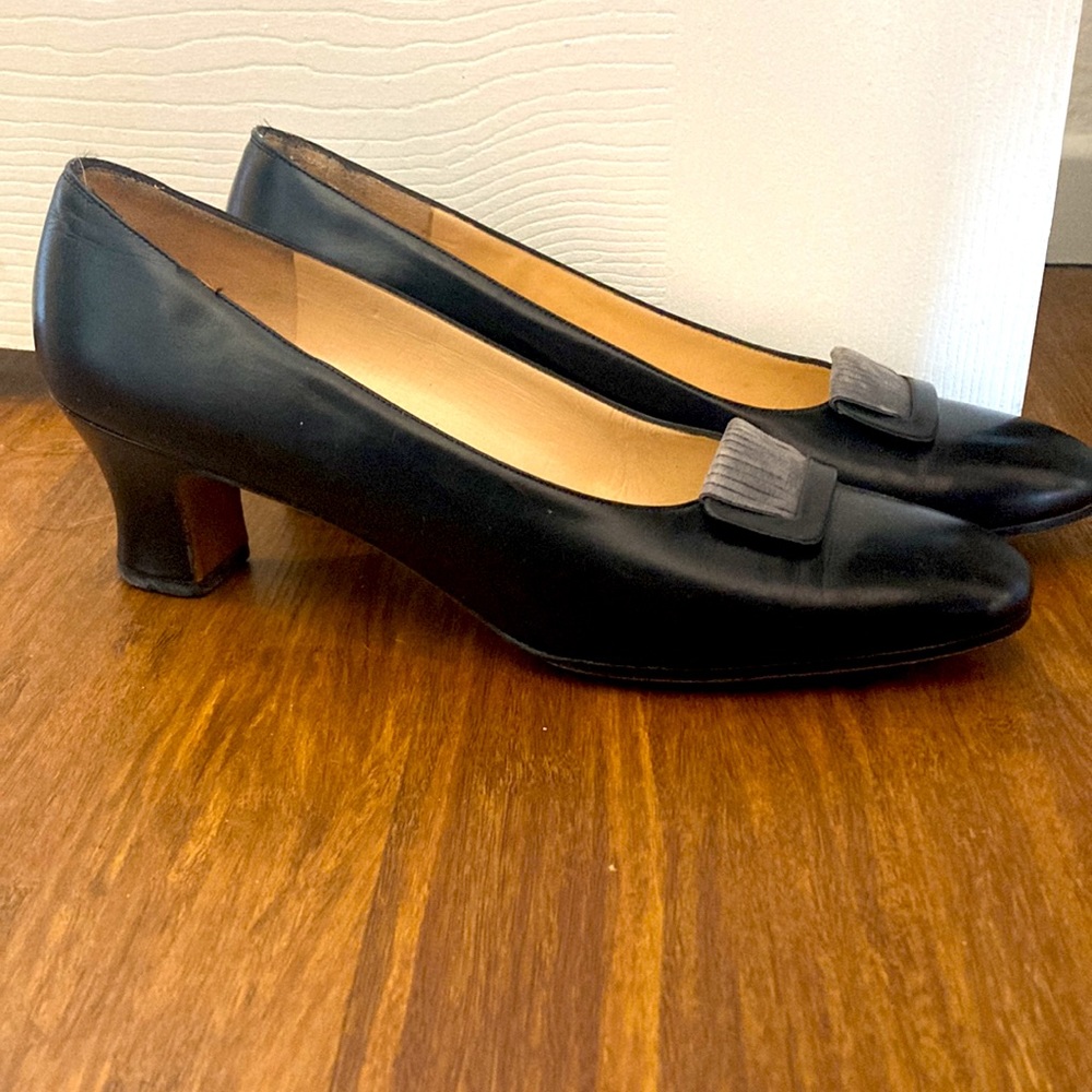 Vintage Salvatore Ferragamo Pumps with Suede Trim